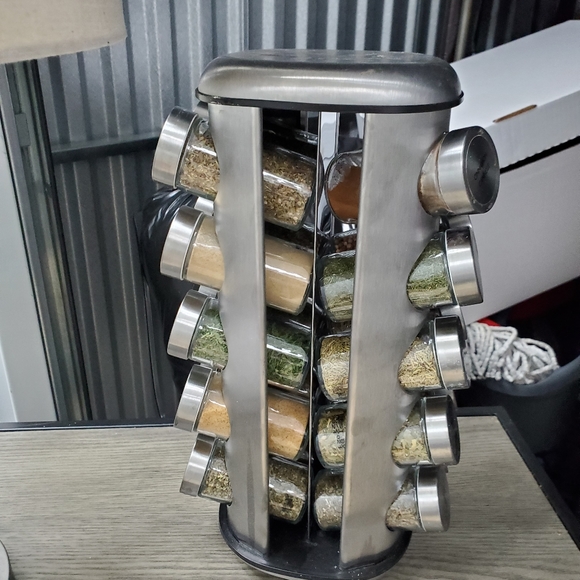 Spice rack Ottawa - Picture 1 of 3